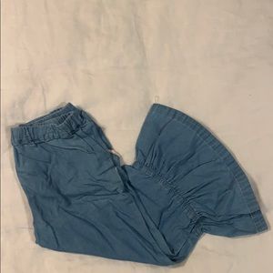 Matilda Jane ruffle bottom Capri pant!